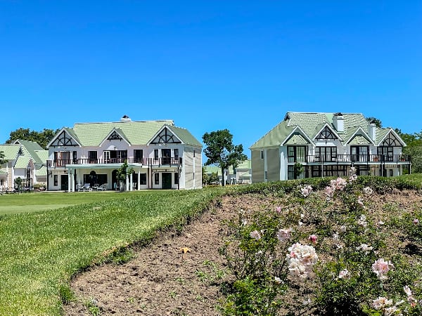 Aktuell dreifach, bald aber vierfach genial, denn Fancourt bietet dir drei erstklassige Golfplätze: The Links