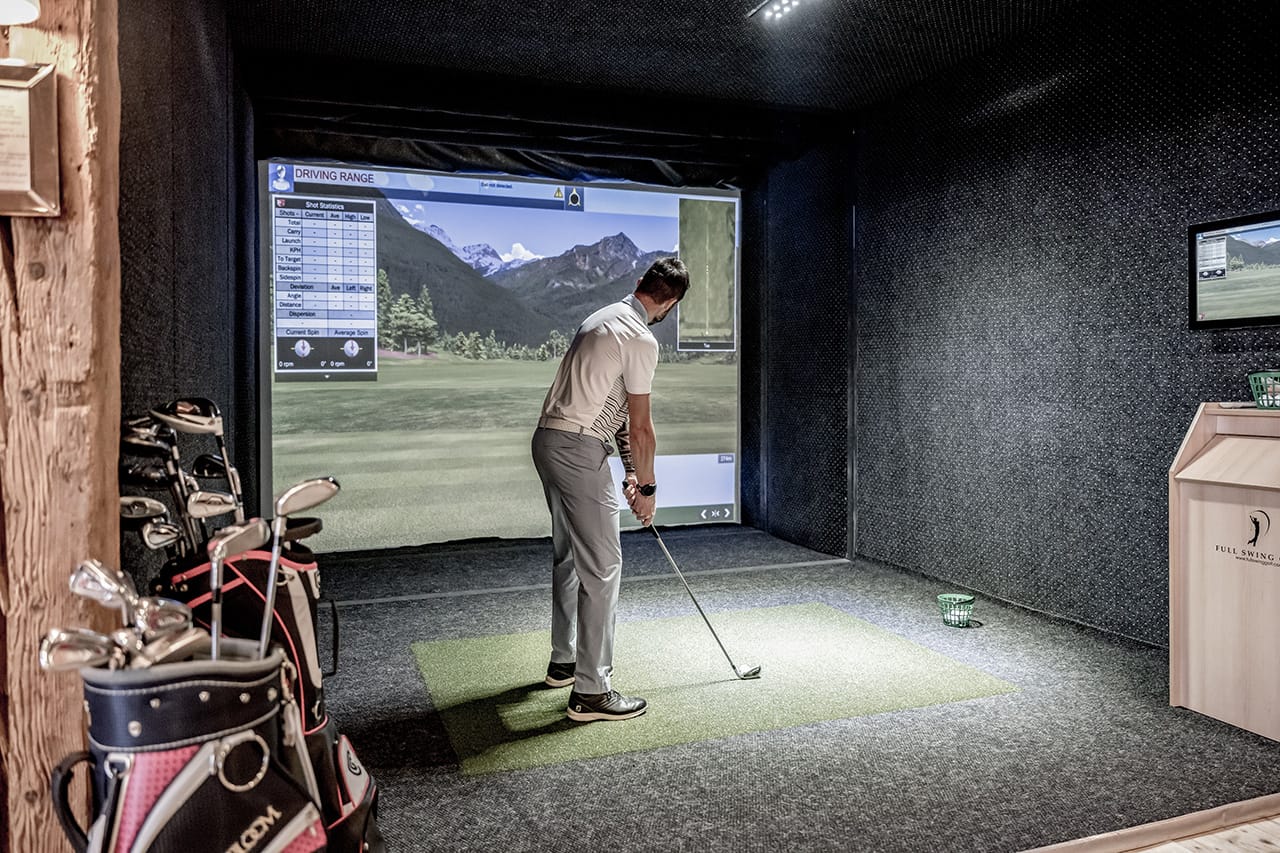 Hier spielst oder trainierst du – mit Family & Friends oder ganz fokussiert mit dem Golf-Pro – auf den 54