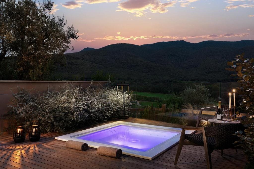 Wenn dir statt Luxusvilla eher der Komfort einer stilvollen Hotelsuite entspricht – auch das ist möglich