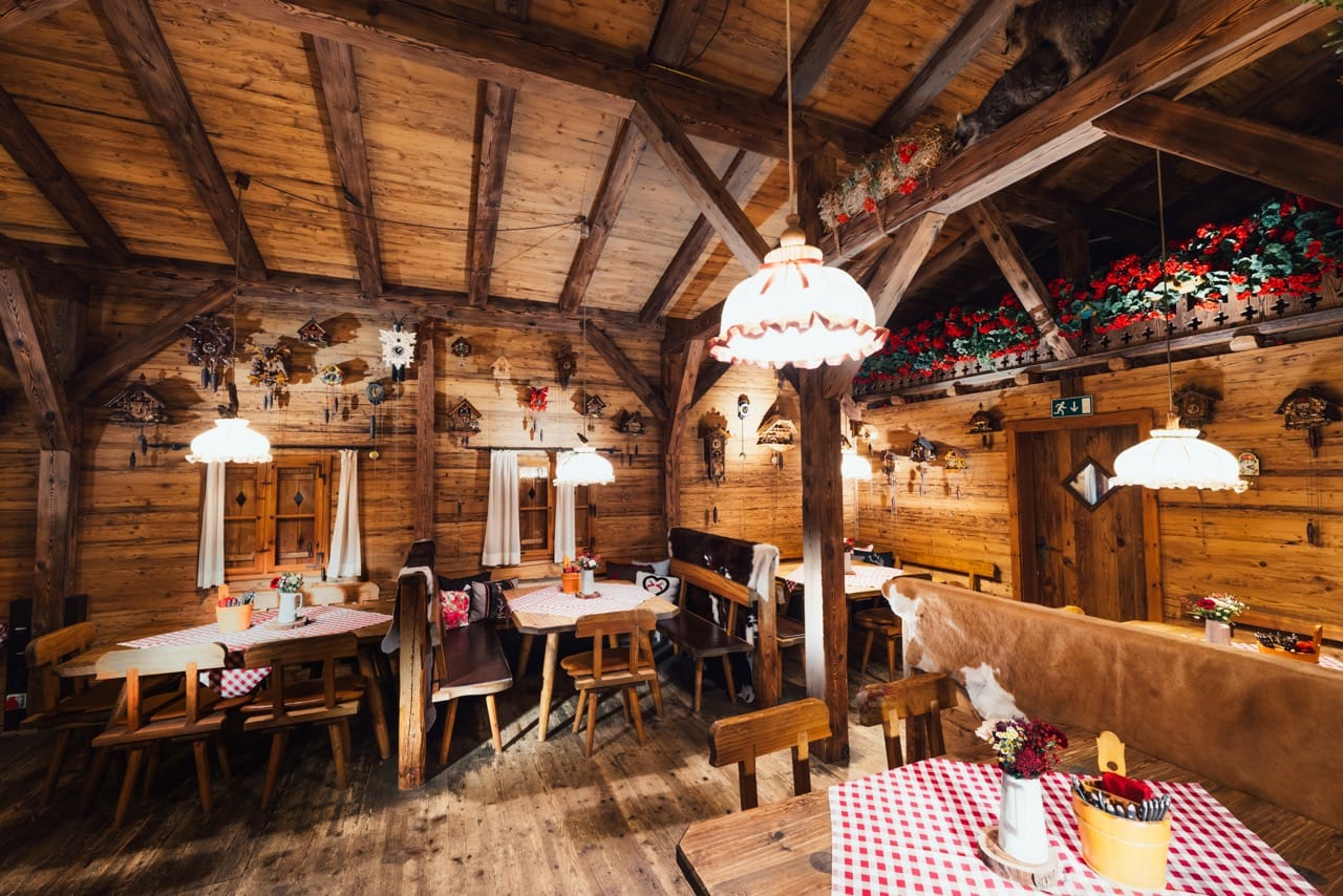 Zünftiger Genuss unter Tannen in der Öventhütte